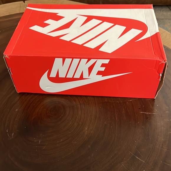 W Nike Air More Uptempo (limited edition) collectors - Picture 14 of 15